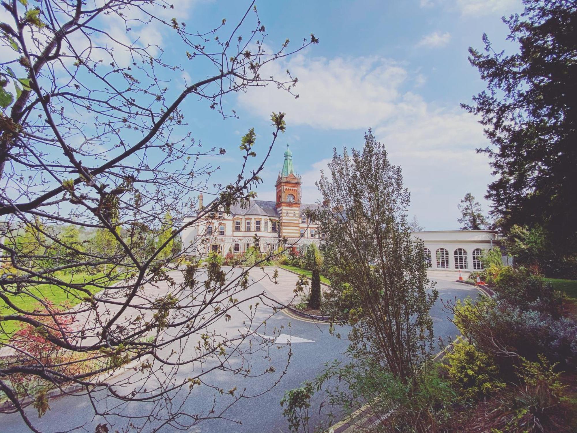 The Lucan Spa Hotel Екстериор снимка